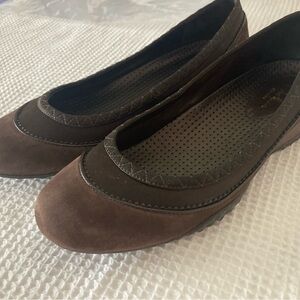 Cole Haan Nike Air flats suede brown